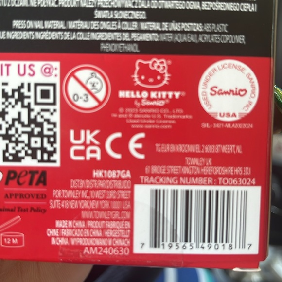 Hello Kitty Press on Nails NIB - Picture 6 of 7